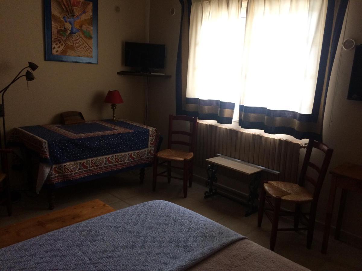 Chambre Dans Villa Charmante Vallabrègues 외부 사진